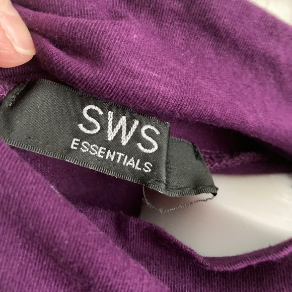 SWS PURPLE TURTLE NECK TOP -Size Small - Picture 3 of 4